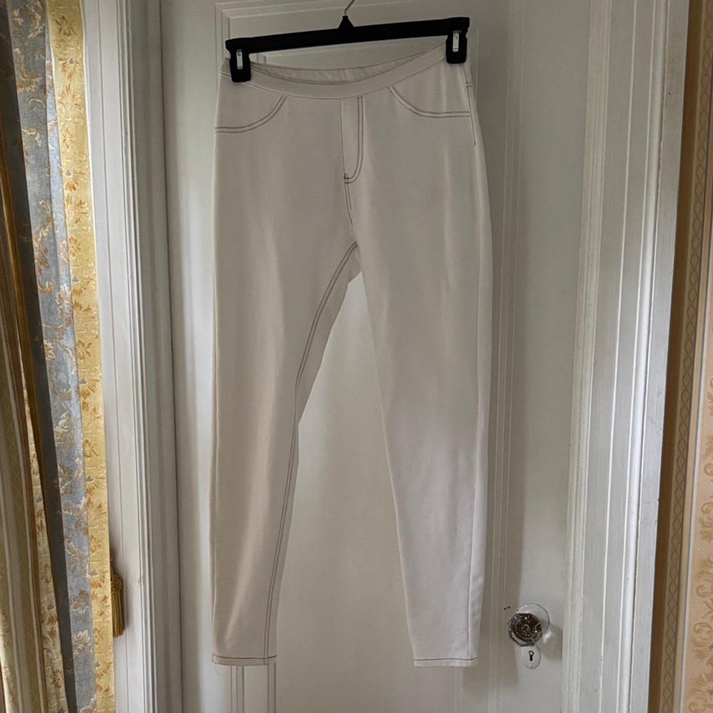 HUE Women's White Jeggings
